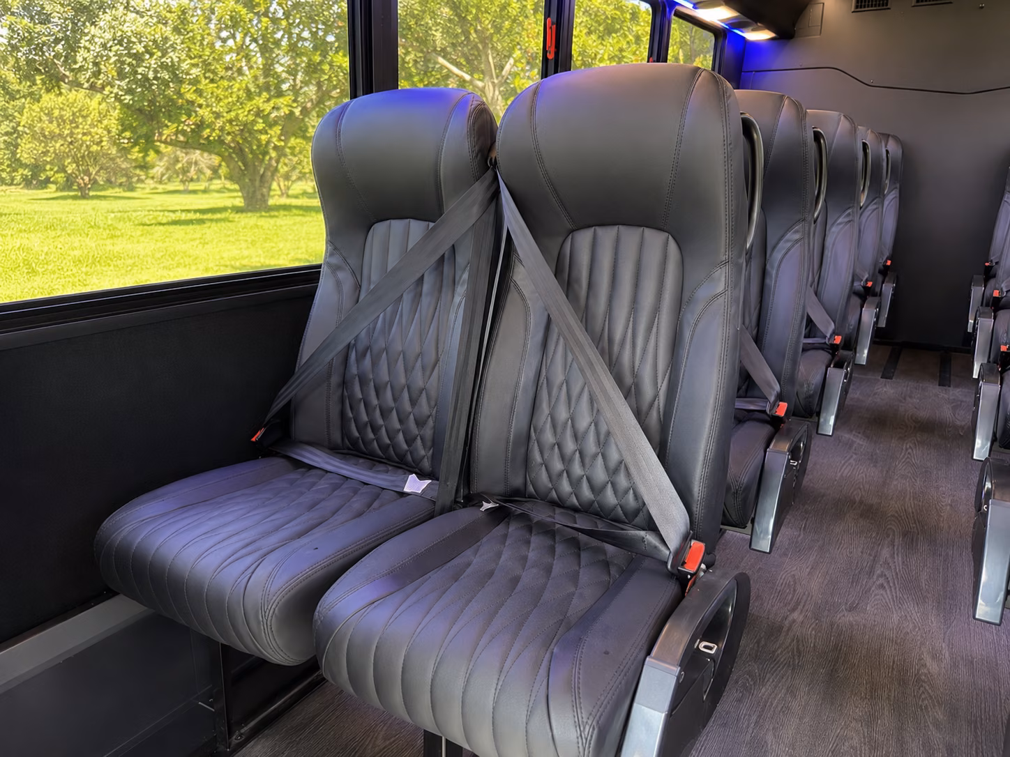 bend 20 passenger minibus inside