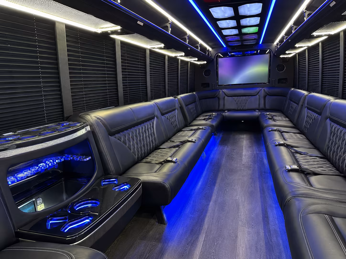 bend 20 passenger party bus inside