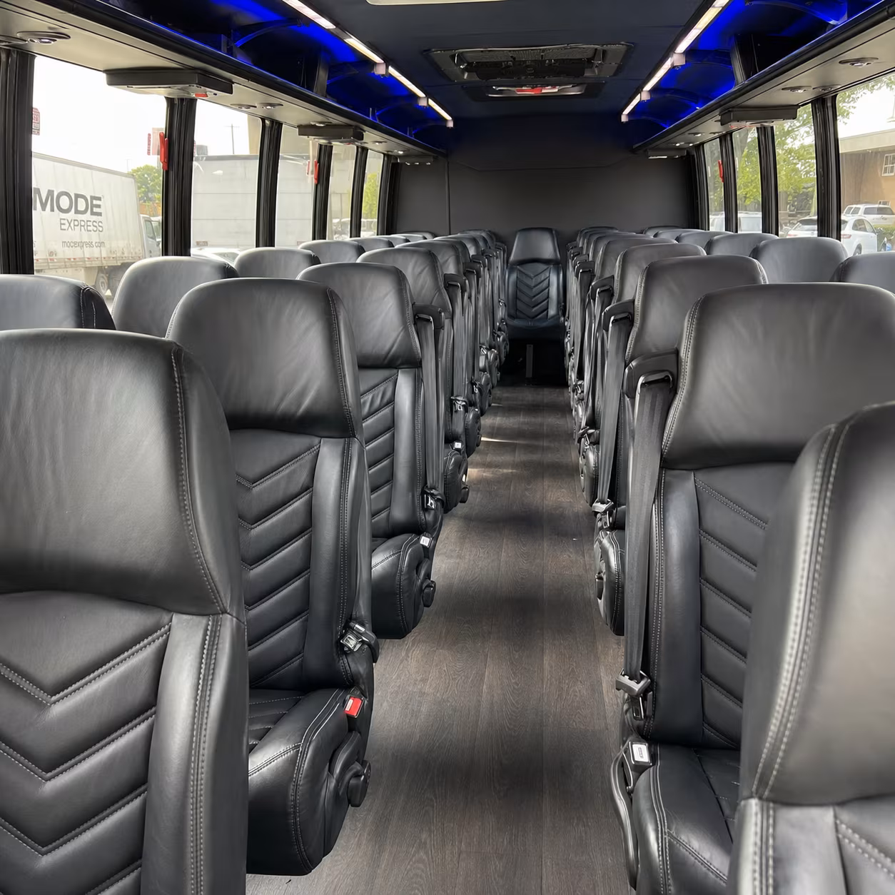 bend 28 passenger minibus interior