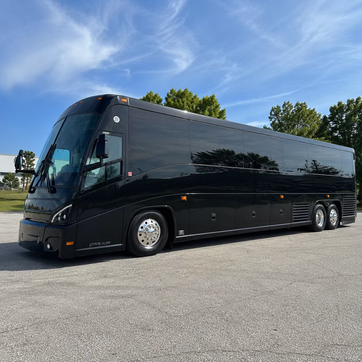 bend 47 passenger charter bus
