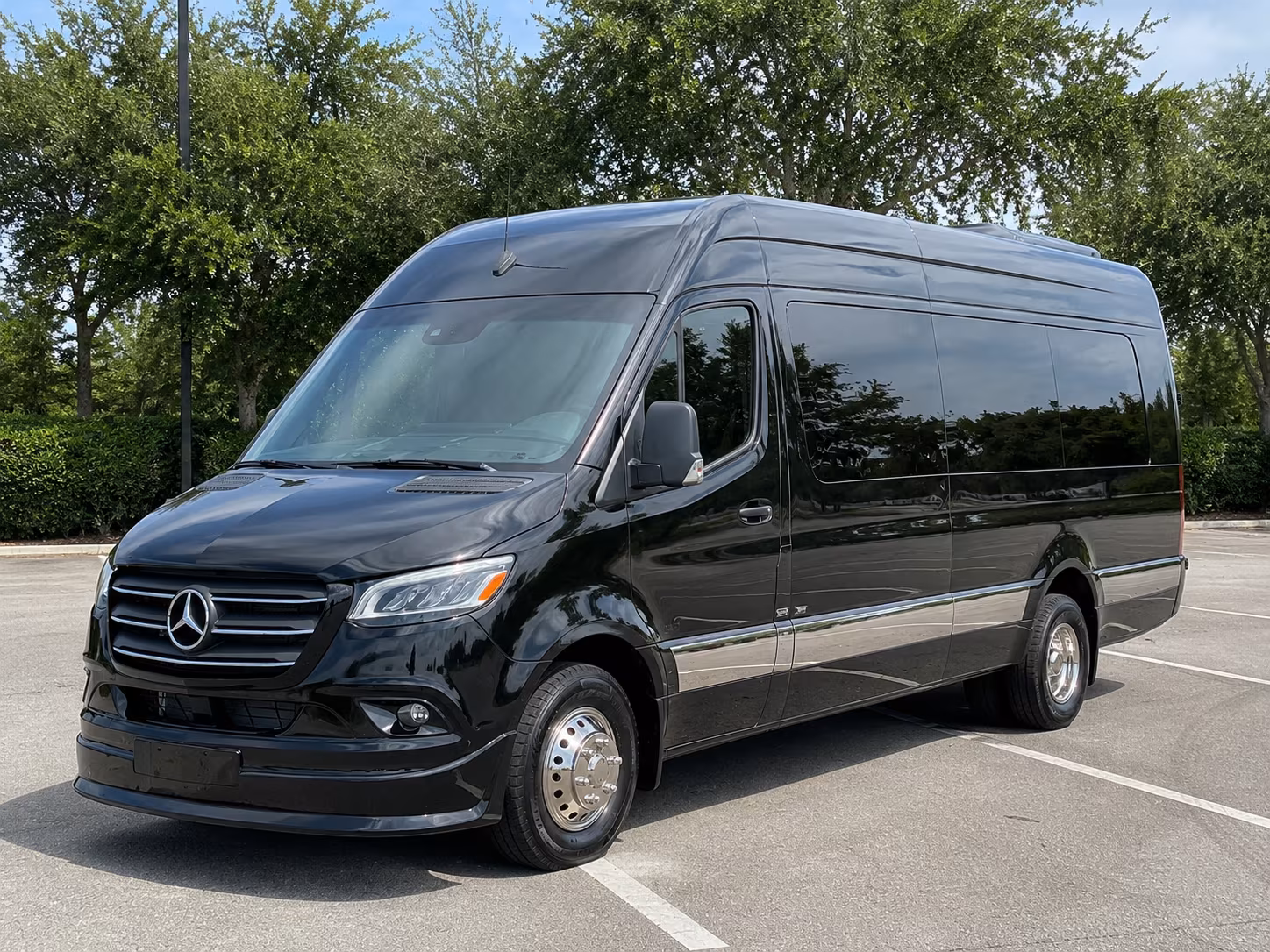 bend airport transportation onboard seating