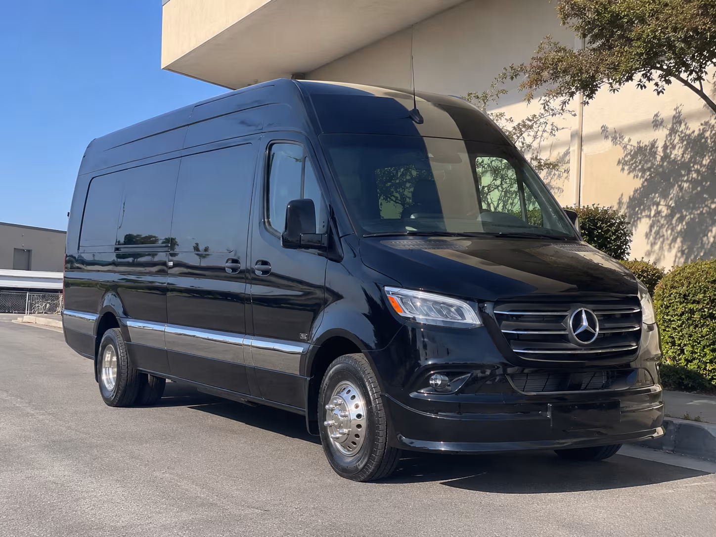 bus rental options for bend trips