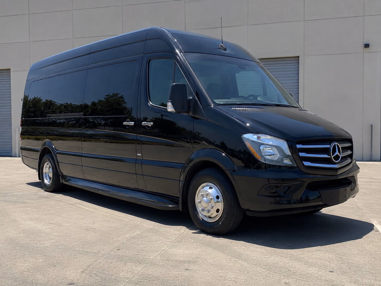find transportation for your next prom 2