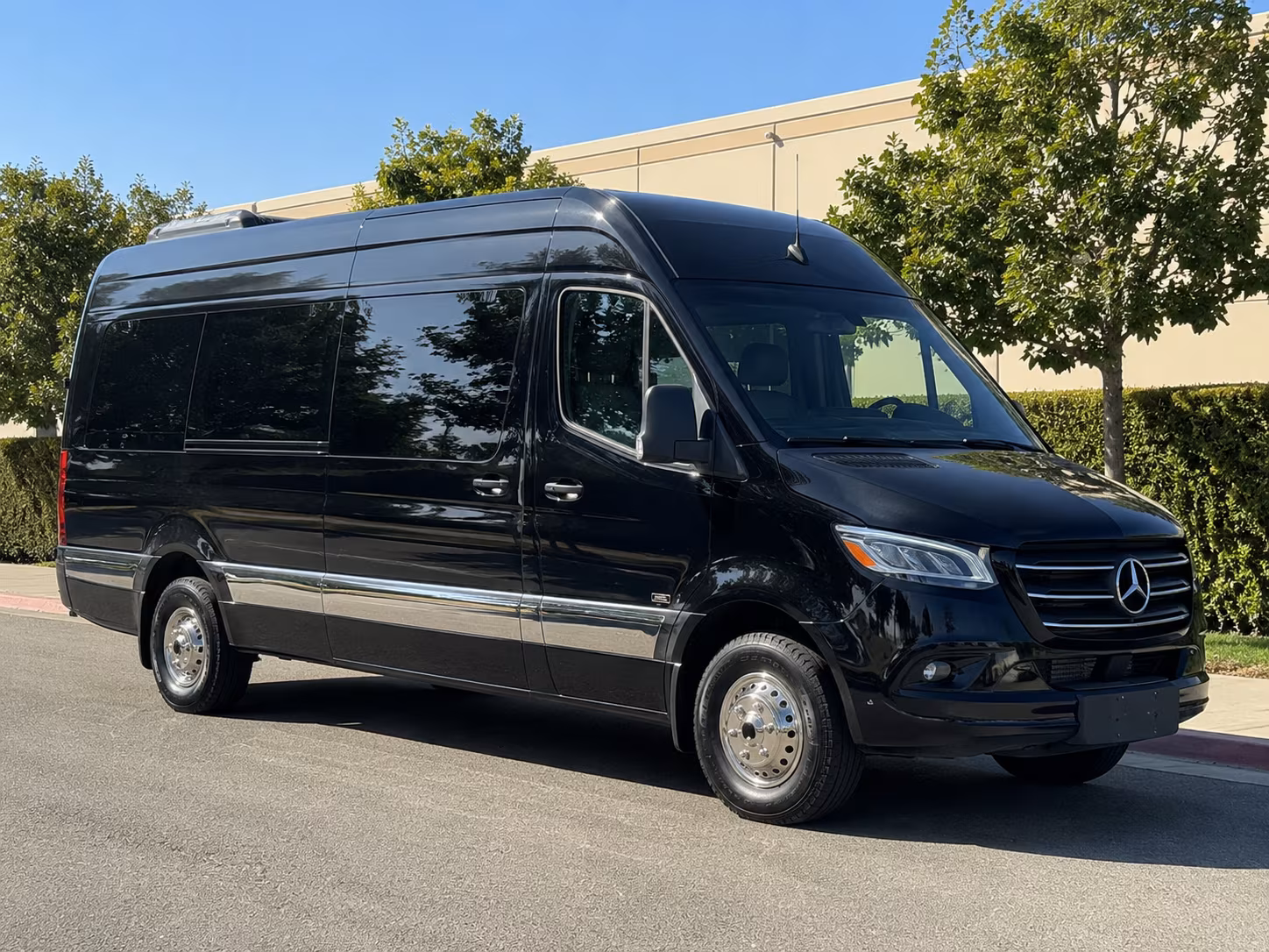 find transportation for your next prom 4