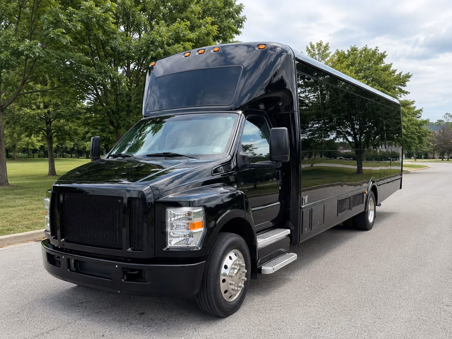 why rent using bendminibuscompany com